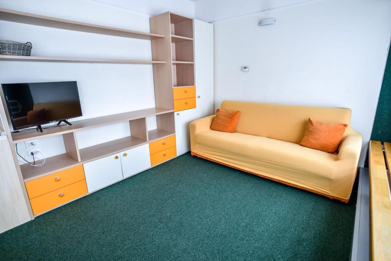 Res.Albare/Solaria Apt.Solandra Mezzana  Buitenkant foto