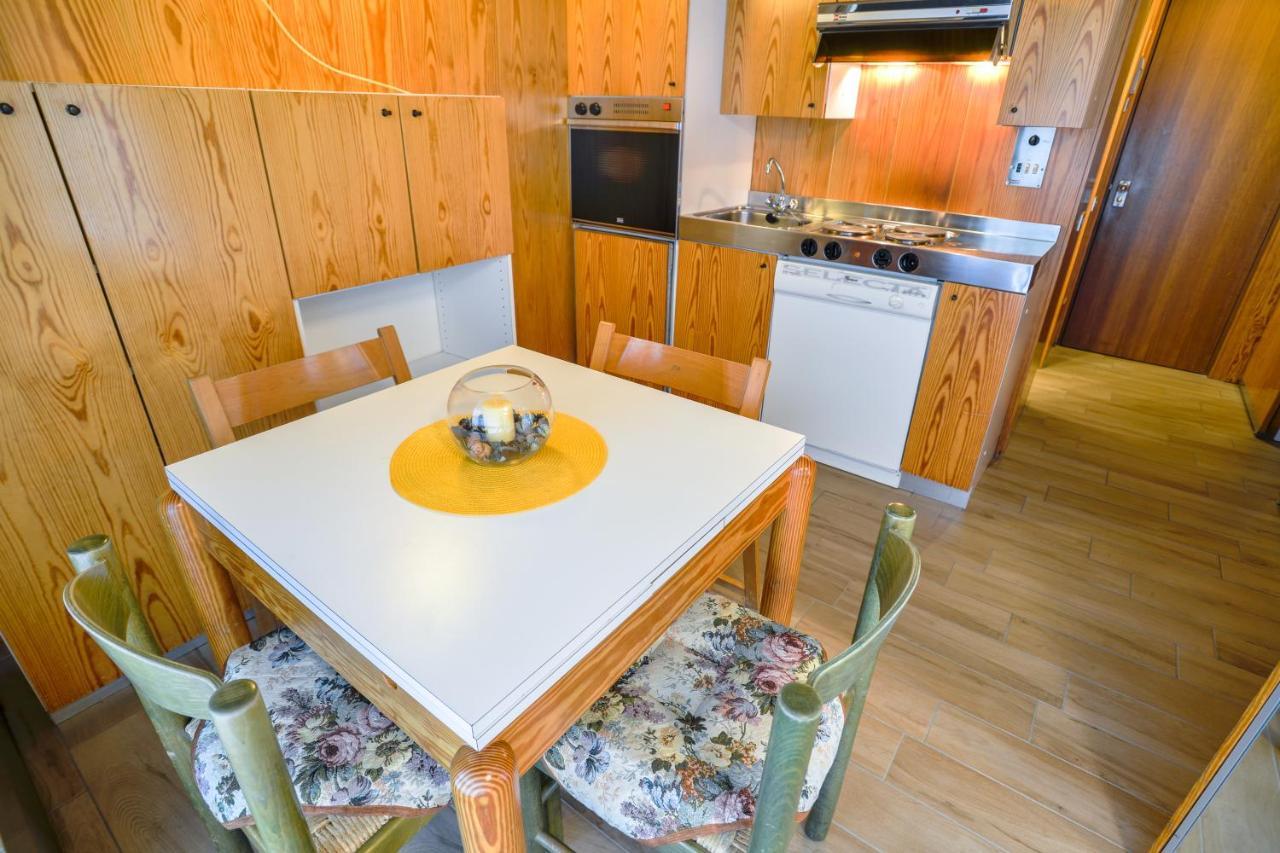 Res.Albare/Solaria Apt.Solandra Mezzana  Buitenkant foto