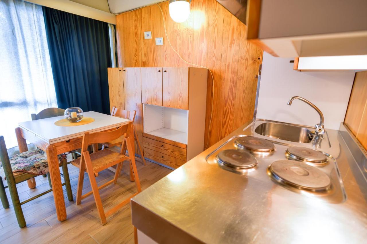 Res.Albare/Solaria Apt.Solandra Mezzana  Buitenkant foto