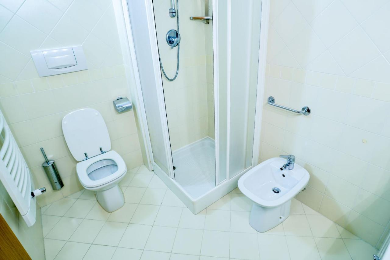 Res.Albare/Solaria Apt.Solandra Mezzana  Buitenkant foto