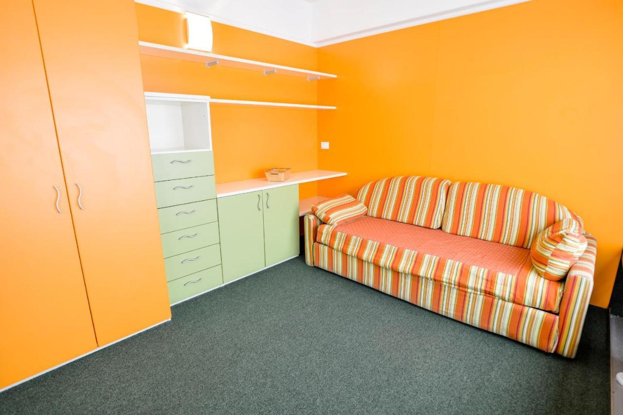 Res.Albare/Solaria Apt.Solandra Mezzana  Buitenkant foto